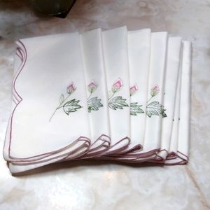 Vintage Embroidered Flower Table Napkins, Scallop Edge, Set of (8)